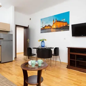 Apartment New Town By Renters, Warsaw